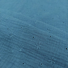 Carica l&#39;immagine nel visualizzatore di Gallery, Tessuto Mussola Ricamata - Azzurro Scuro
